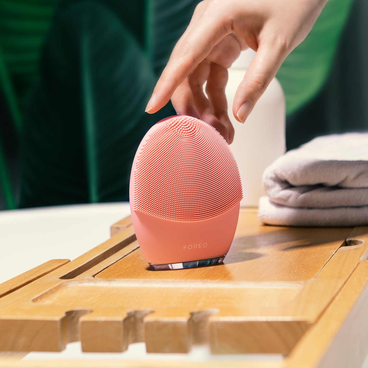 FOREO LUNA™ 4